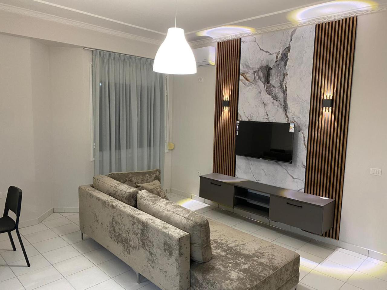 Marina Premium Hotel & Apartment Vlorë Eksteriør bilde